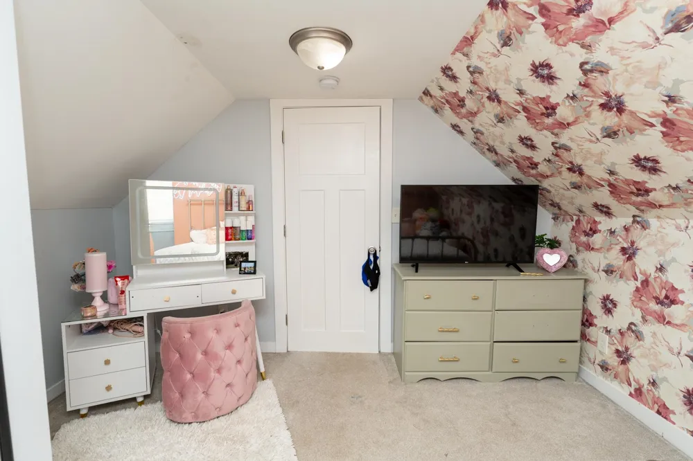 308 S 3rd Street Shepherd Village, MI 48883