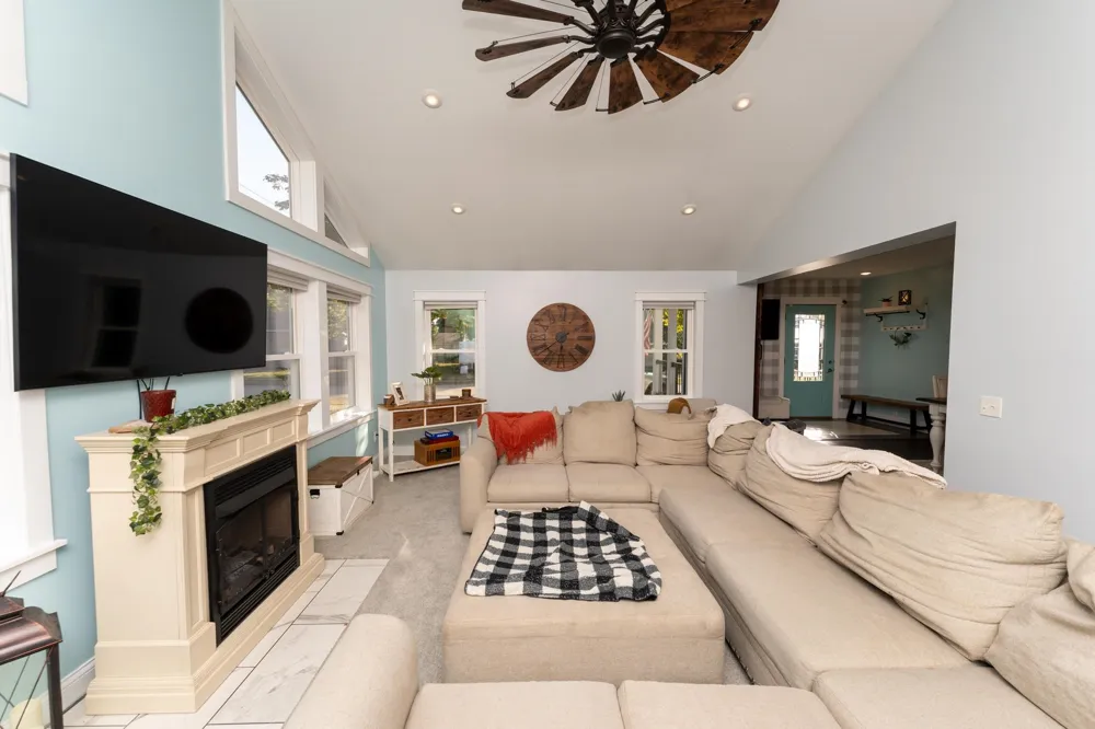 308 S 3rd Street Shepherd Village, MI 48883