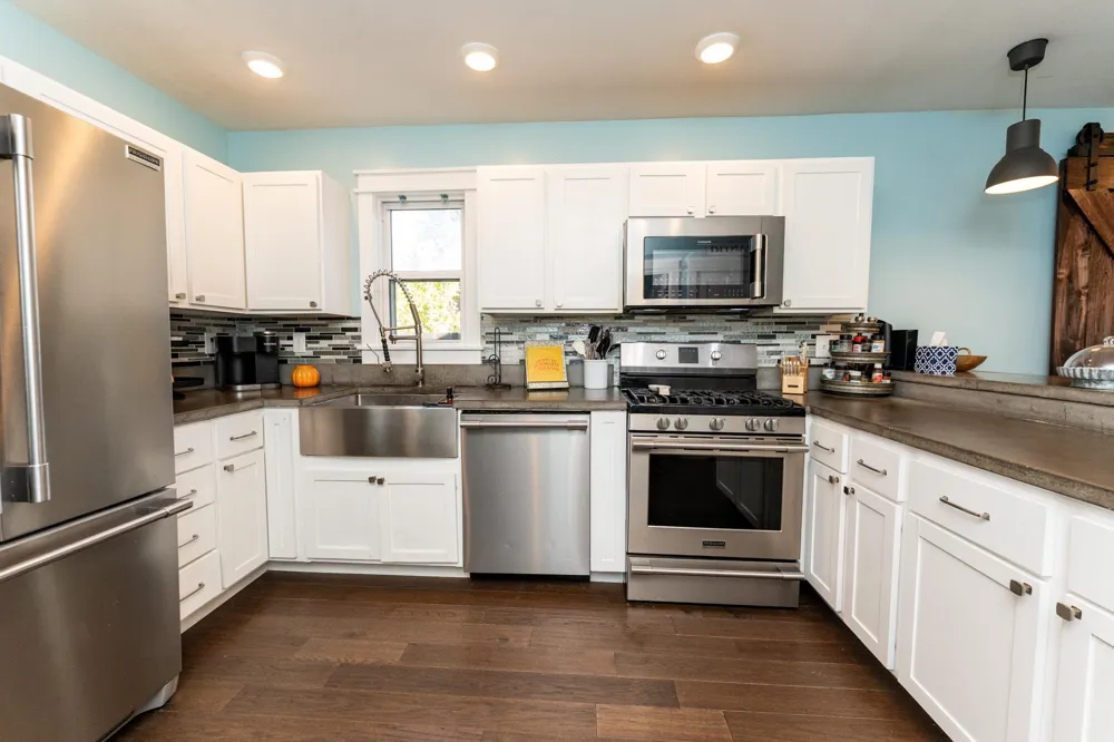 308 S 3rd Street Shepherd Village, MI 48883