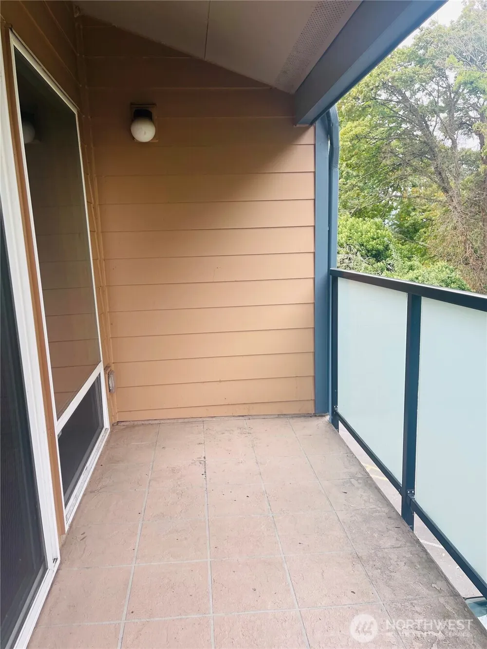 15154 65th Avenue S #911 Tukwila, WA 98188
