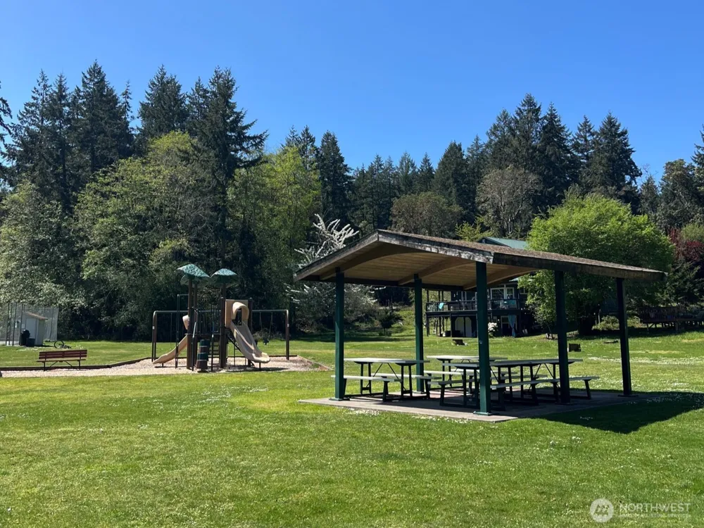 10919 Suncrest Drive Anderson Island, WA 98303