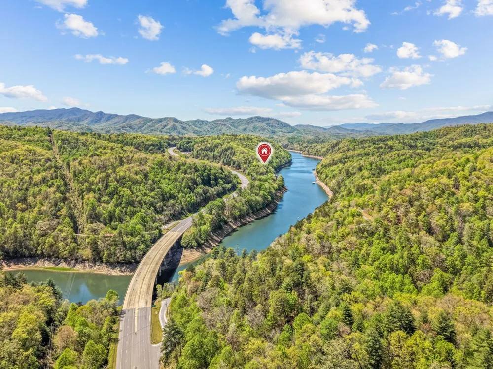 Waters Edge Bryson City, NC 28713
