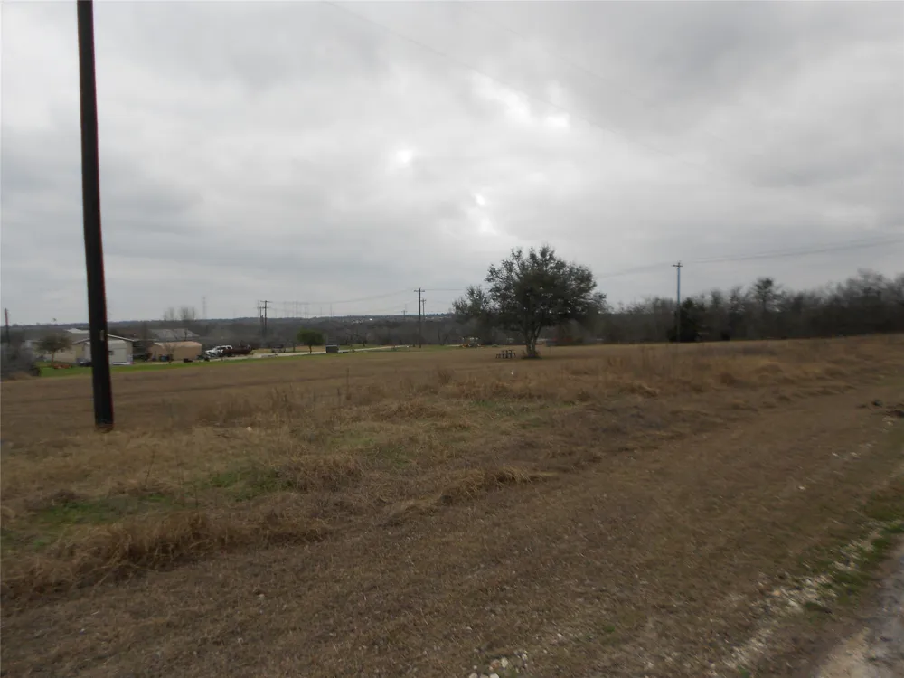 6612 Williamson Road Creedmoor, TX 78610