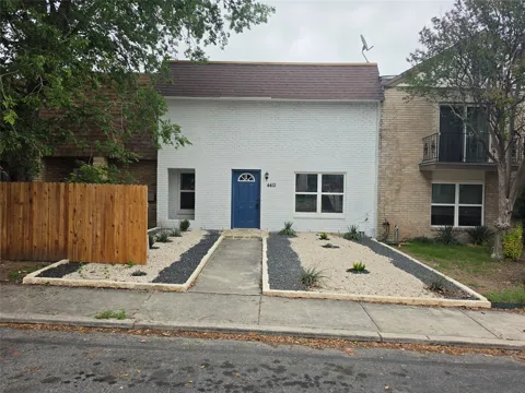 4412 Shakertown