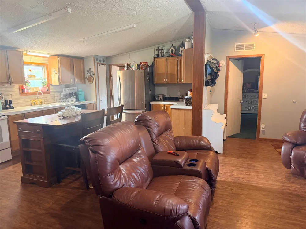 1766 Fm 2104 Paige, TX 78659