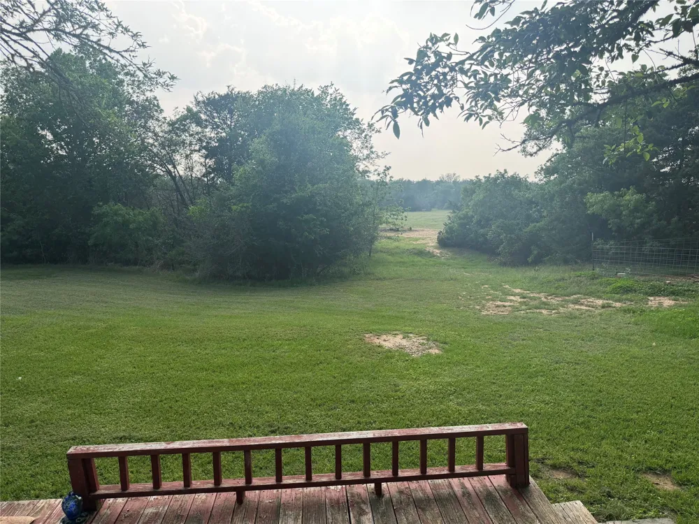 1766 Fm 2104 Paige, TX 78659