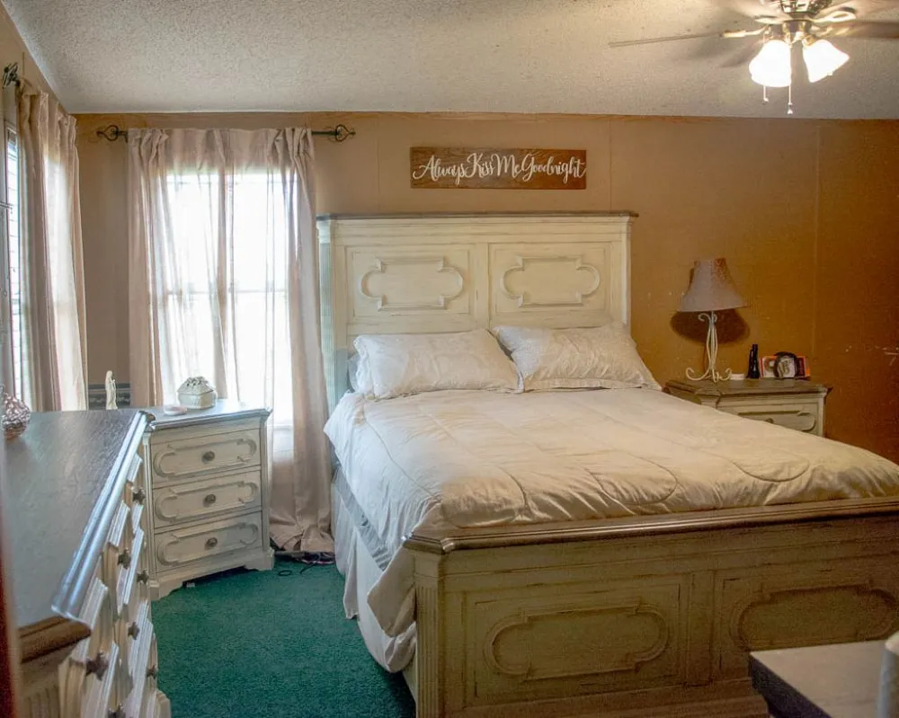 1766 Fm 2104 Paige, TX 78659