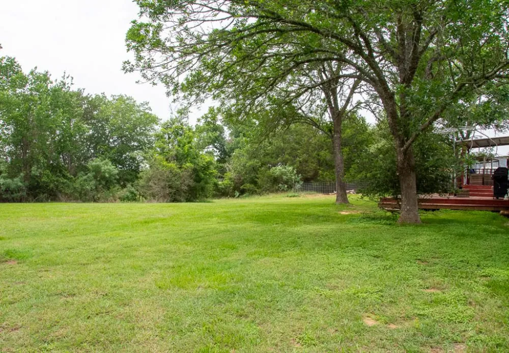 1766 Fm 2104 Paige, TX 78659