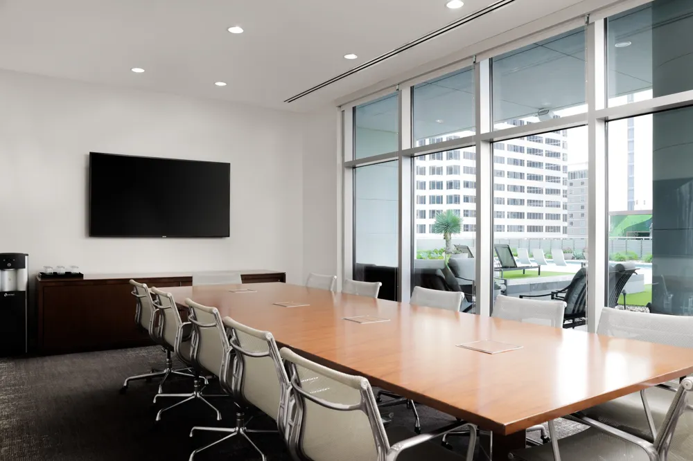 200 Congress Avenue #15E Austin, TX 78701