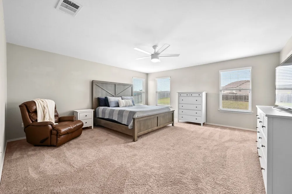 181 Cushman Drive Kyle, TX 78640