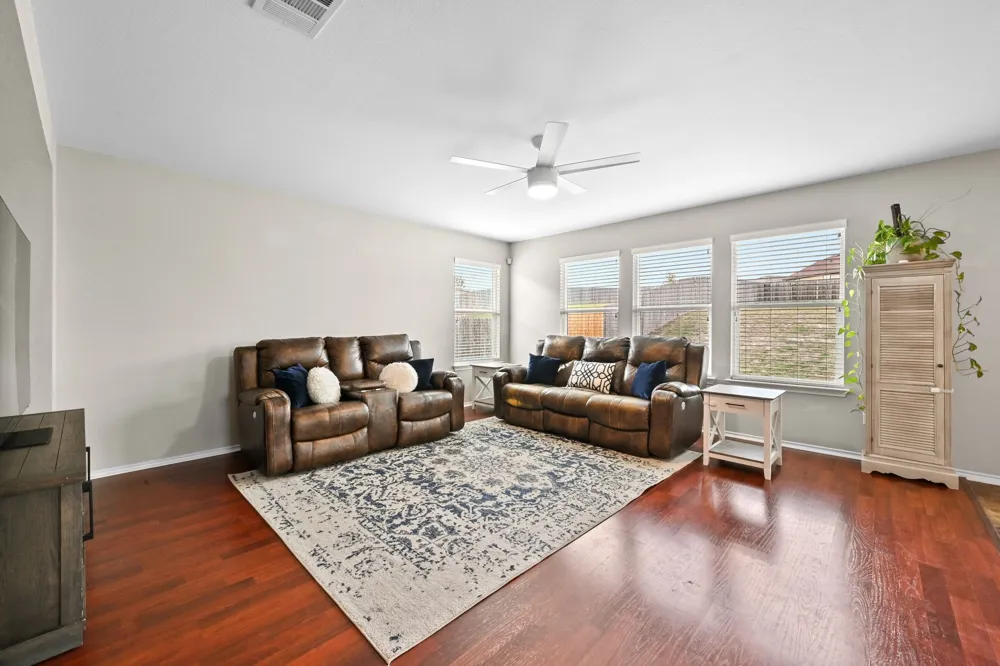 181 Cushman Drive Kyle, TX 78640