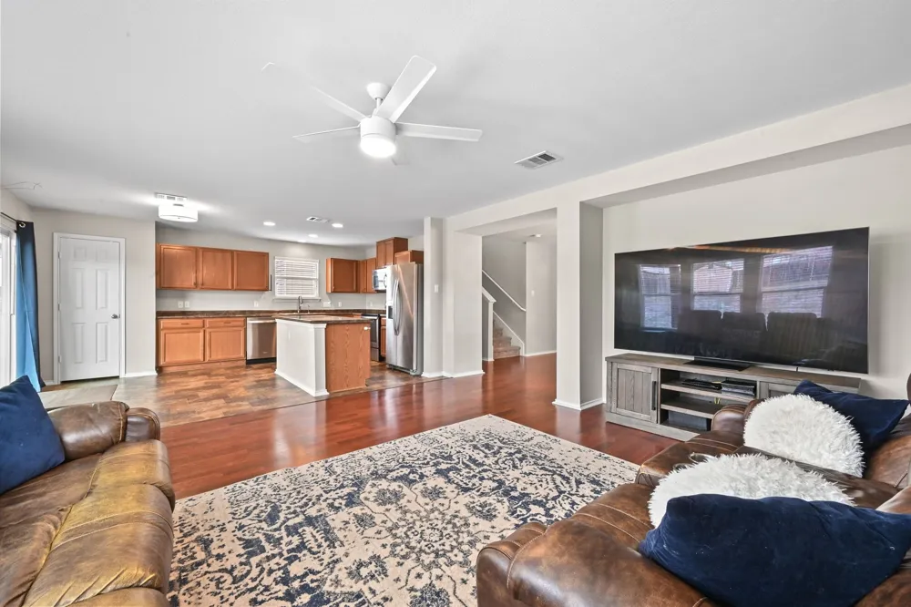 181 Cushman Drive Kyle, TX 78640