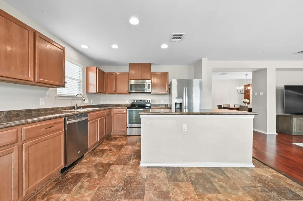 181 Cushman Drive Kyle, TX 78640