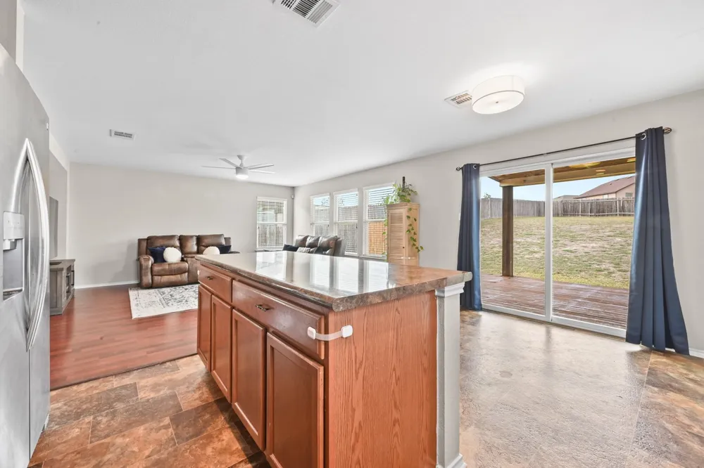 181 Cushman Drive Kyle, TX 78640