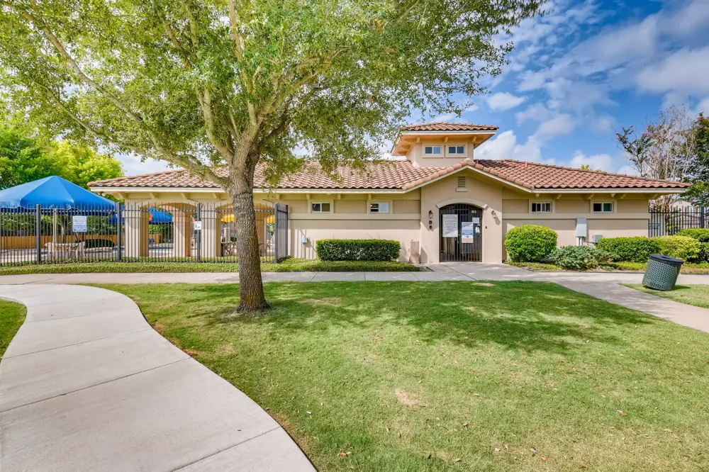 181 Cushman Drive Kyle, TX 78640