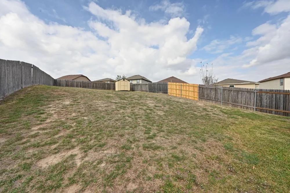 181 Cushman Drive Kyle, TX 78640