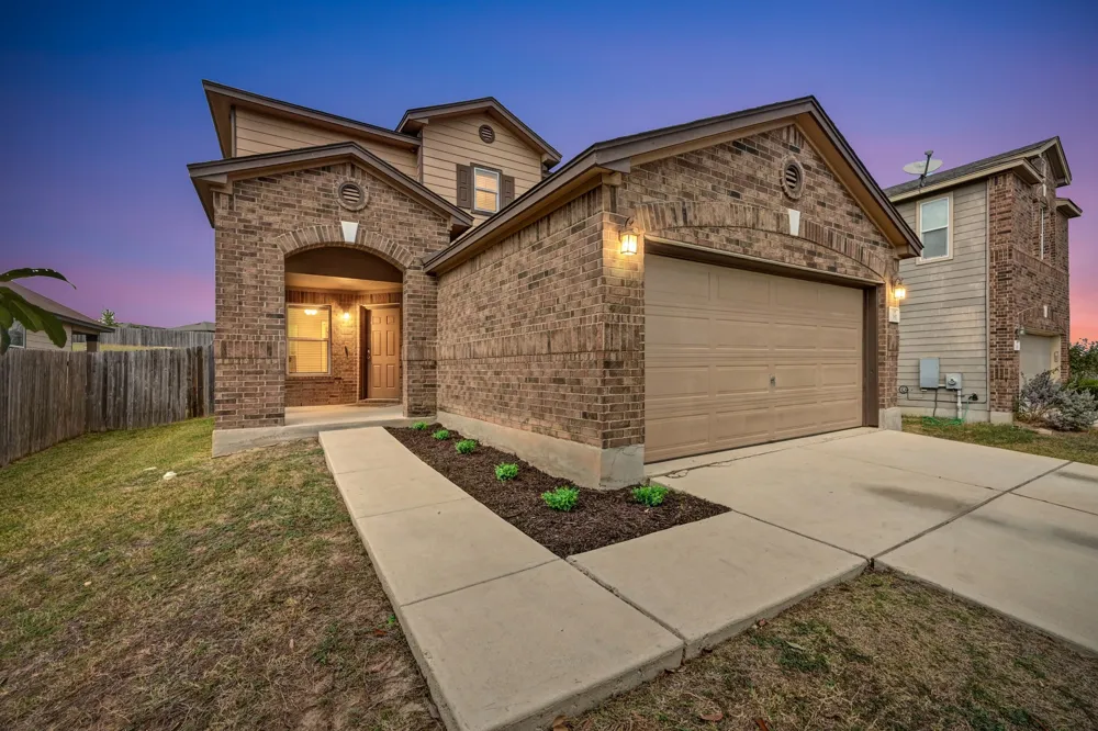 181 Cushman Drive Kyle, TX 78640