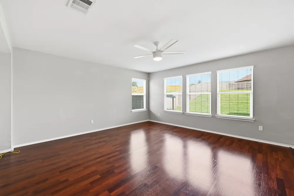 181 Cushman Drive Kyle, TX 78640