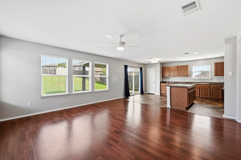 181 Cushman Drive Kyle, TX 78640