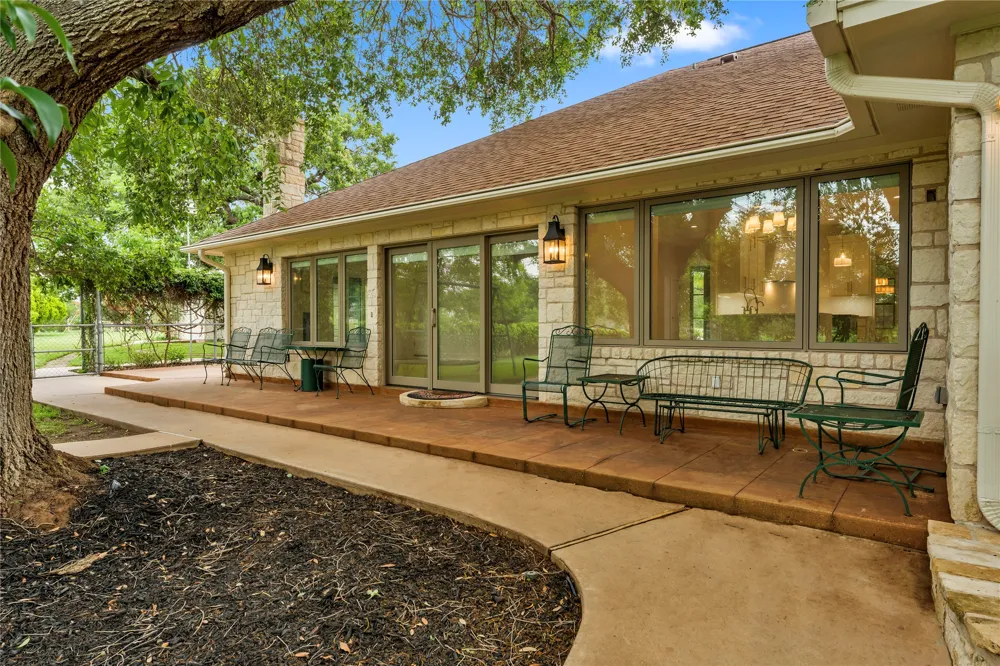 406 Ancient Oaks Drive Marble Falls, TX 78654
