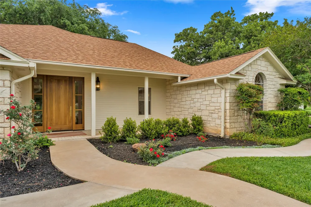 406 Ancient Oaks Drive Marble Falls, TX 78654