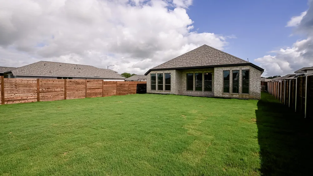 3804 Sonesta Street Lockhart, TX 78644