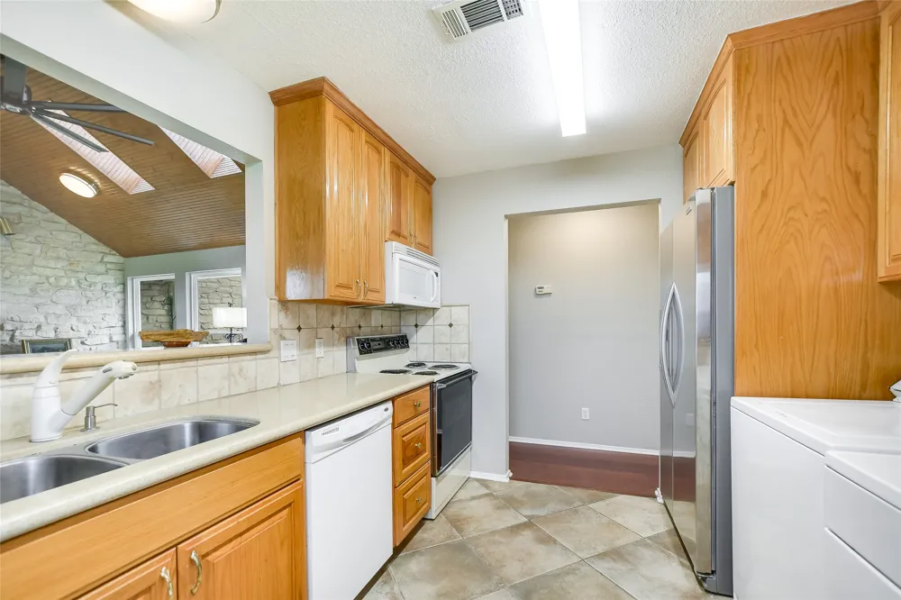 1551 Fm 1466 Coupland, TX 78615