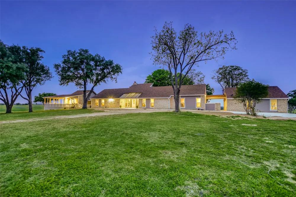 1551 Fm 1466 Coupland, TX 78615
