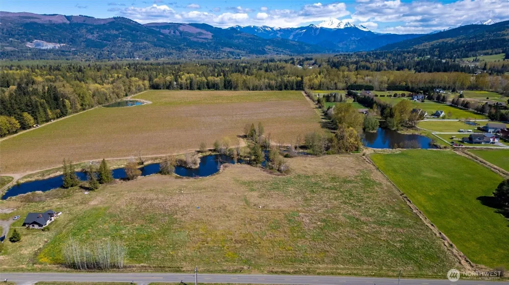 5528 Sand Rd Bellingham, WA 98226