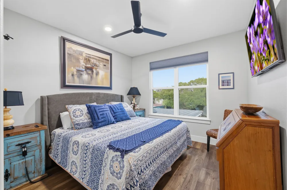 2551 Lakeshore Drive Canyon Lake, TX 78133