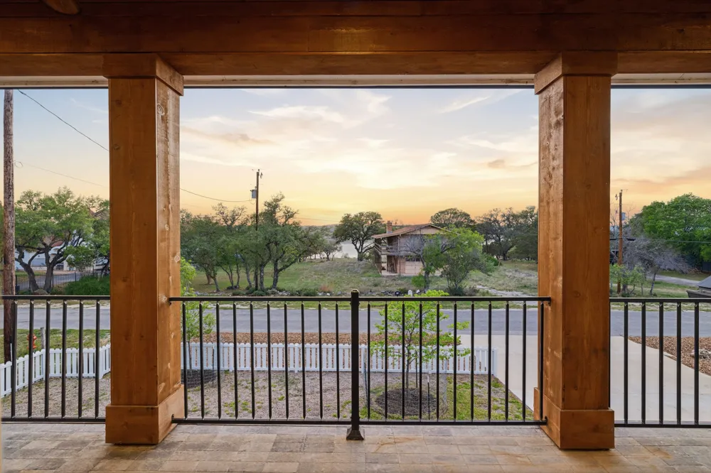 2551 Lakeshore Drive Canyon Lake, TX 78133