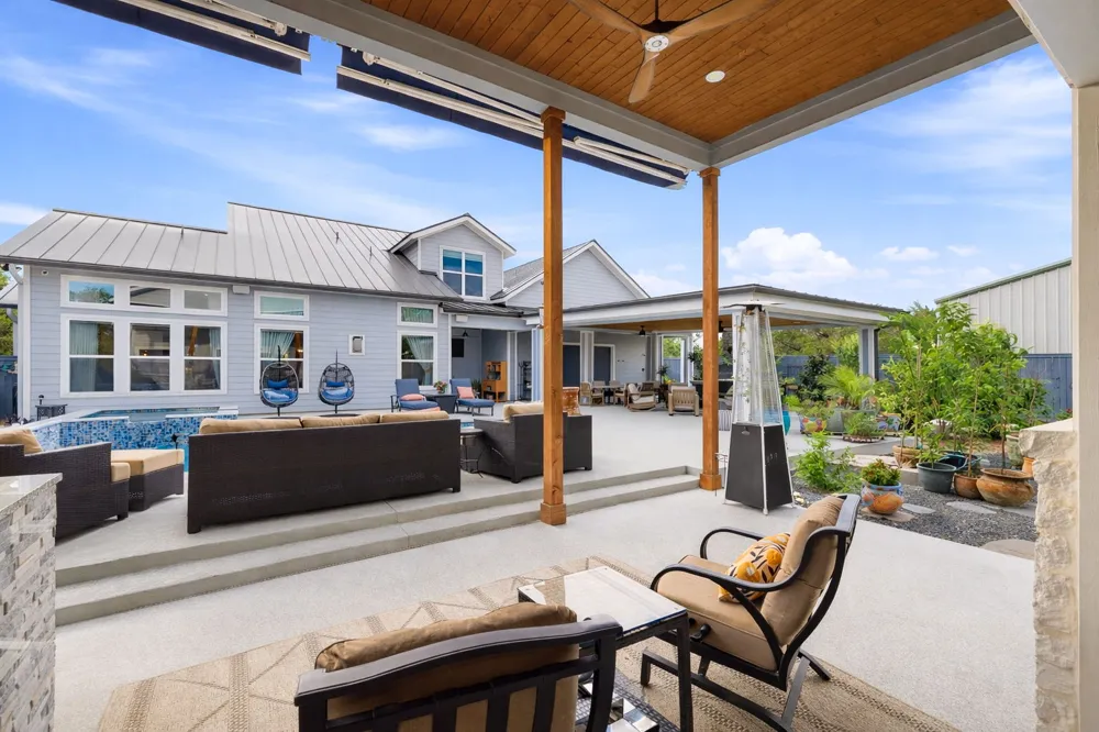 2551 Lakeshore Drive Canyon Lake, TX 78133
