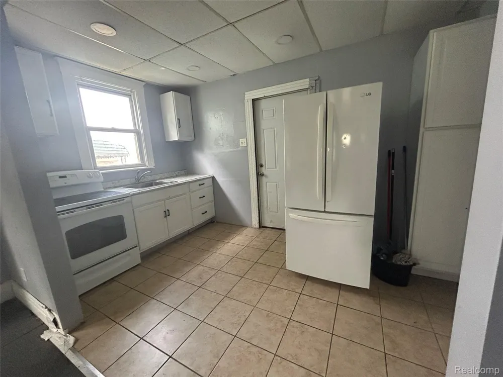 25 Orchard Street River Rouge City, MI 48218