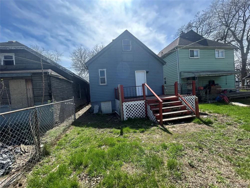 25 Orchard Street River Rouge City, MI 48218