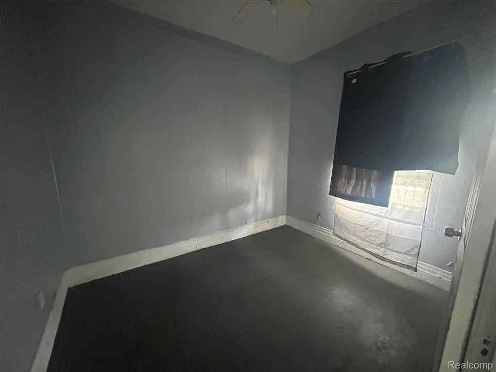 25 Orchard Street River Rouge City, MI 48218