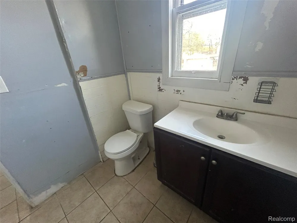 25 Orchard Street River Rouge City, MI 48218