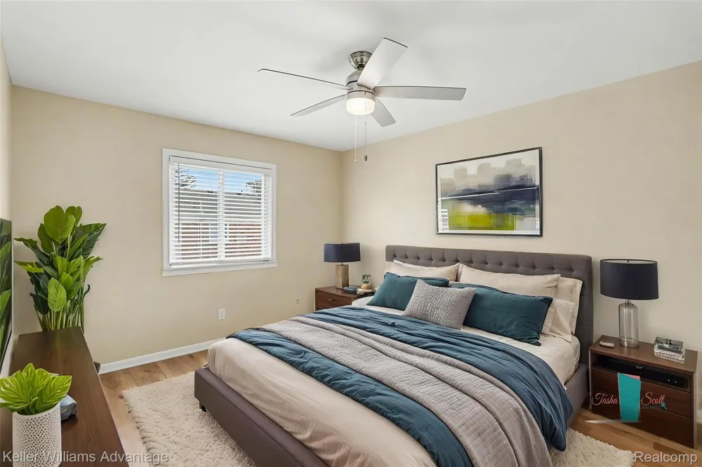 32718 Grand River Avenue #C10 Farmington City, MI 48336