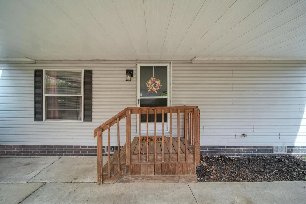 953 Savannah River Drive Adrian City, MI 49221