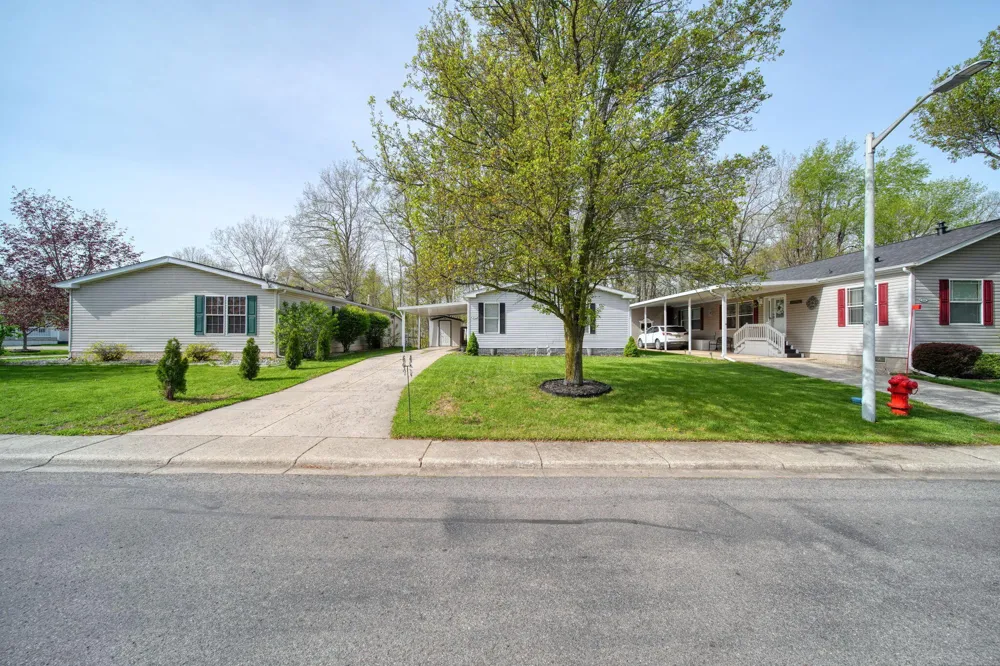 953 Savannah River Drive Adrian City, MI 49221