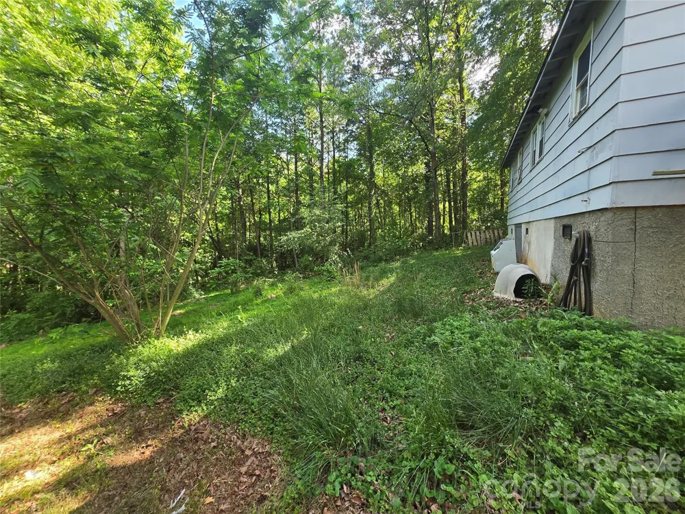 413 S Pinchback Avenue Bessemer City, NC 28016