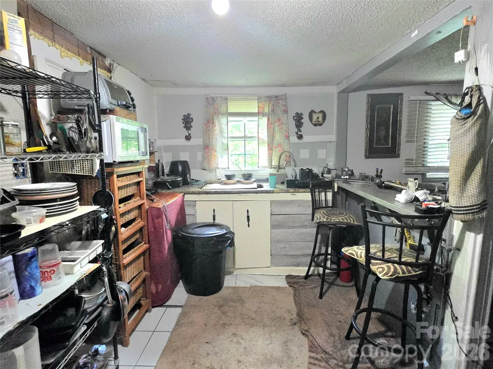 413 S Pinchback Avenue Bessemer City, NC 28016