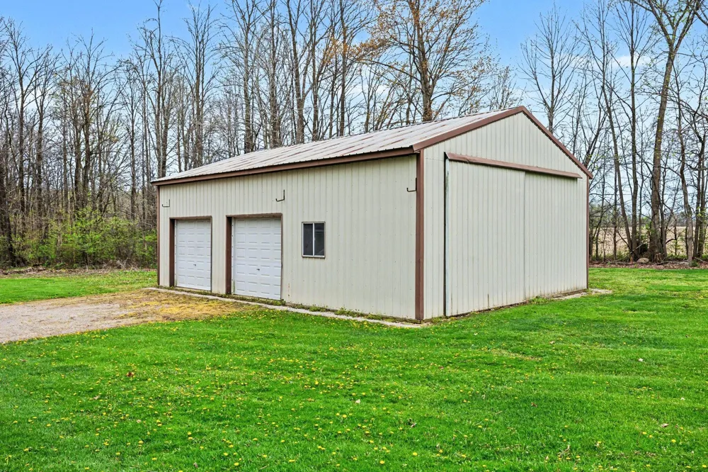 1301 18 1/2 Mile Road Clarendon Township, MI 49092