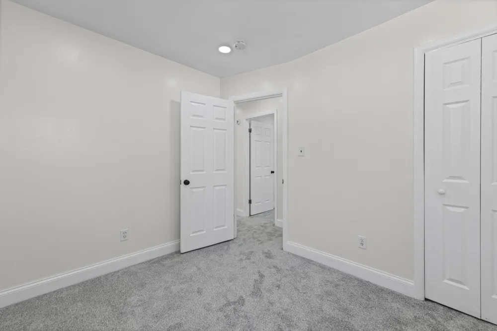 6180 Cordell Street Romulus City, MI 48174