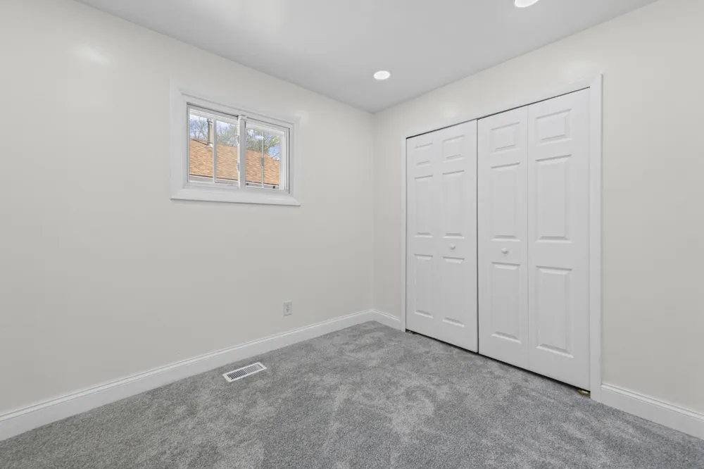 6180 Cordell Street Romulus City, MI 48174