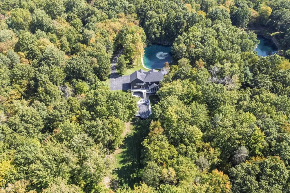 438 State Park Rd Road Groveland Township, MI 48462