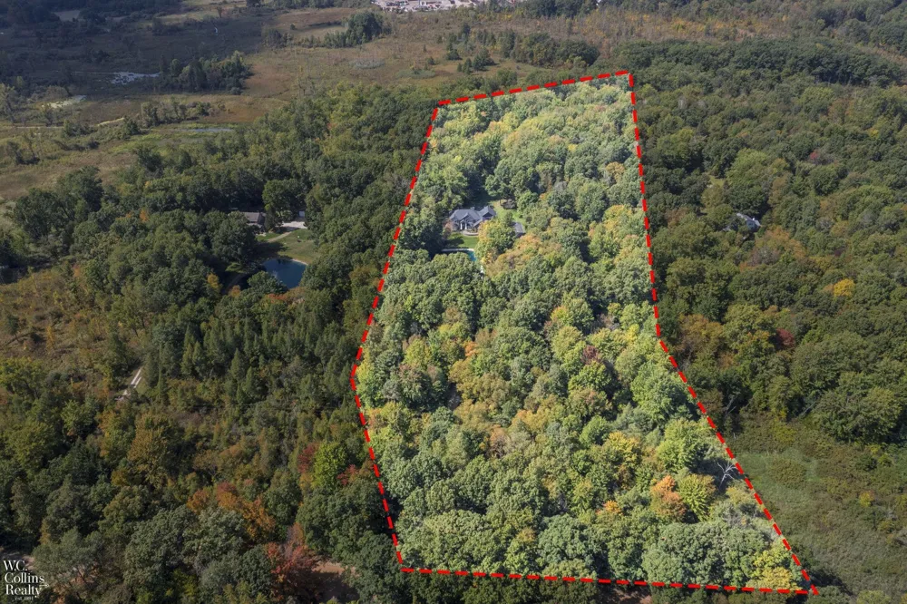 438 State Park Rd Road Groveland Township, MI 48462