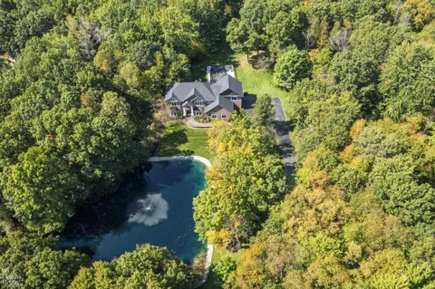 438 State Park Rd Road