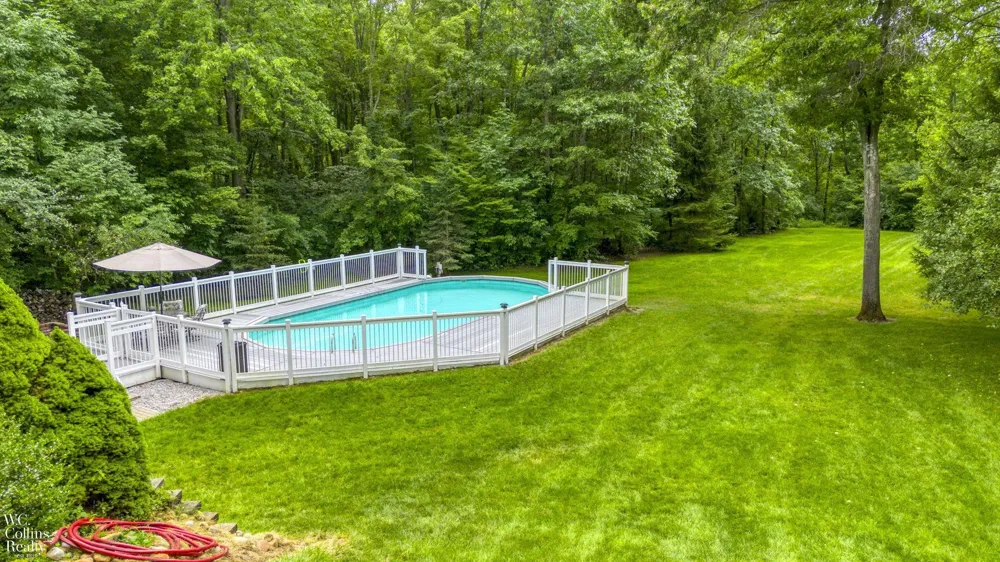 438 State Park Rd Road Groveland Township, MI 48462
