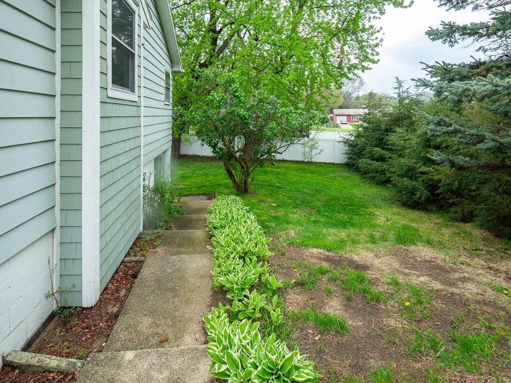 923 Bell Avenue New Buffalo City, MI 49117