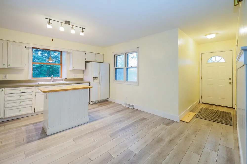 923 Bell Avenue New Buffalo City, MI 49117